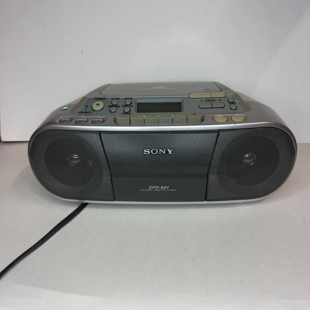 Sony CFD-S01 CD Radio Cassette-Corder Silver Portable Boombox Mega Bass AM/FM
